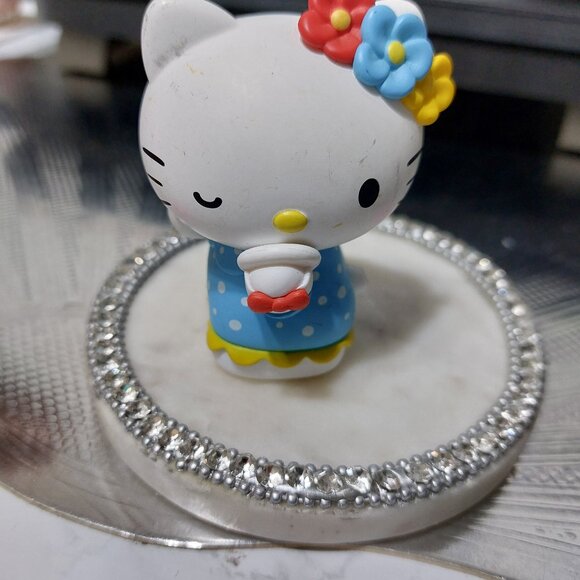 POP MART Super Cute Rare Hello Kitty Toy Figurine - Picture 7 of 10